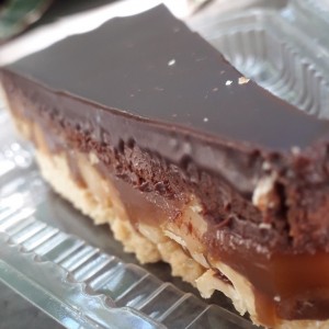 Torta de Macadamia Sander Chocolatier
