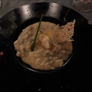 Risotto de alcachofas y queso brie