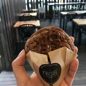 Galleta de chocolate con arequipe 