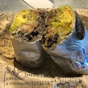 burrito de pernil