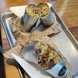 Burrito de Carne y burrito de pernil