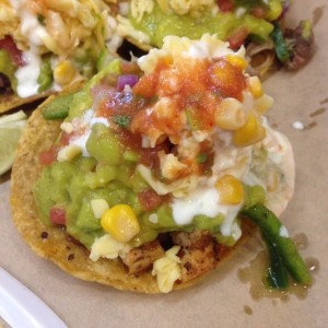 tostada de pollo