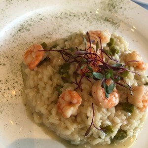 Risotto de camarones y esparragos 