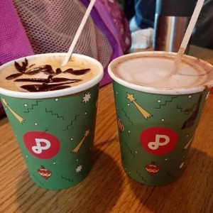 Cafe Ensueño y chocolate caliente