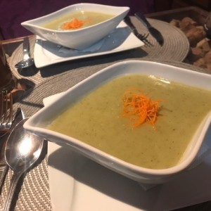 crema de vegetales (parte del menu ejecutivo)