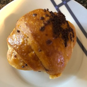 mini croissant de chocolate