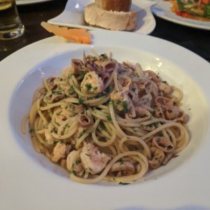 Spagguetini de frutos del mar