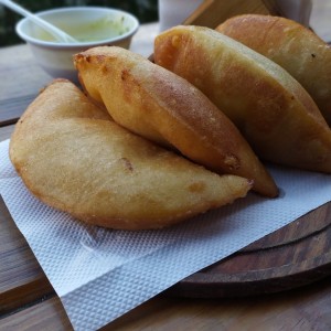 Empanadas de queso y mechada