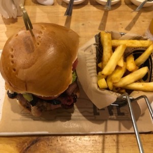 Urban Burger - Bridada de Tocineta