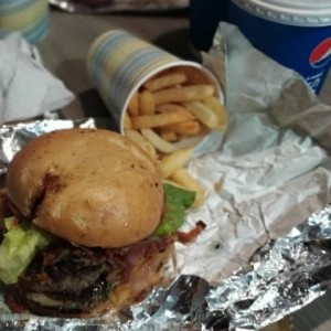 Doble con queso y tocineta