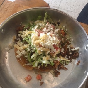 Tostada de carne