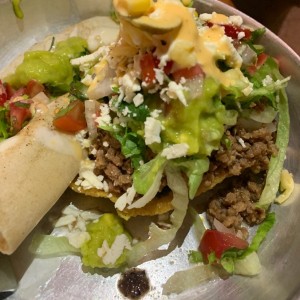quesadilla y taco redondo.