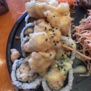 SUSHI ROLLS/MAKIS/PREMIUMS - Fuji Especial Roll