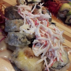SUSHI ROLLS/MAKIS/PREMIUMS - Philadelphia Roll