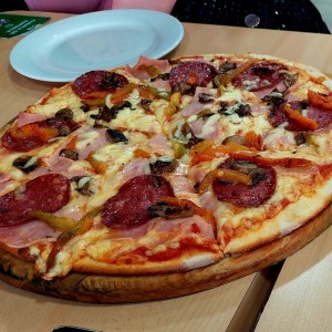 pizza 4 estaciones