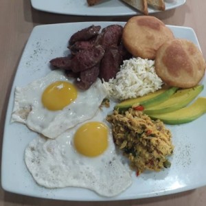 Desayuno Criollo