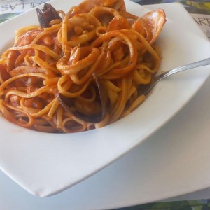 Pasta a la marinera, excelente!!