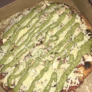 Focaccia de Carpaccio de Lomito con Salsa de Albahaca, Excelente