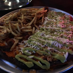 Pizza mitad Pizpa y mitad Taco