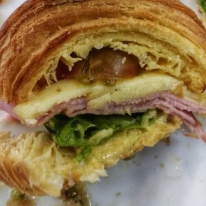 Croissant Relleno