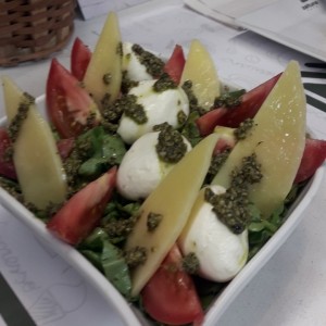 Ensaladas - Ensalada Capresa