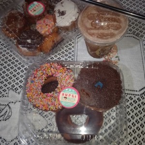 Combo de Mukis y Donuts