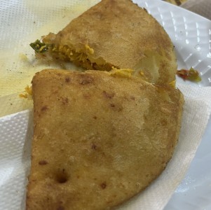 Empanada de cazon  