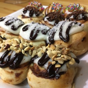 mini rolls surtidos de 12 piezas, ideales cuando vas con chamos!