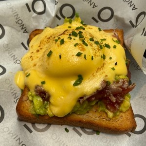 Huevos Benedictinos