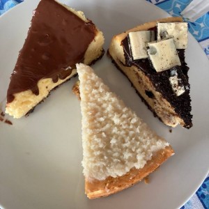 CHEESECAKES - COOKIES & CREAM