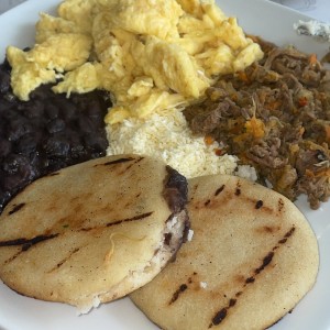 DESAYUNOS - CRIOLLO
