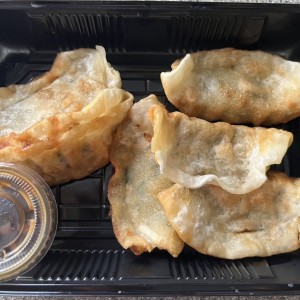 GYOZAS DE CERDO FRITA, EXCELENTE!!