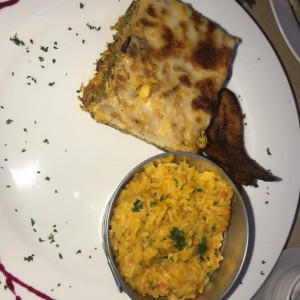 Pastel de Chucho con Arroz Amarillo, Excelente