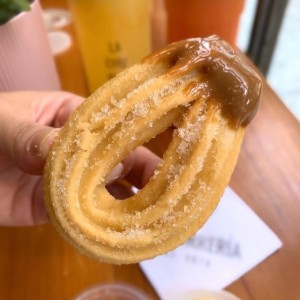 Mini churro con dulce de leche