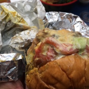 Hamburguesa Doble con Queso Tocineta y Bermesa