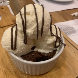 brownie con helado