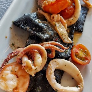 Raviolis de mariscos 