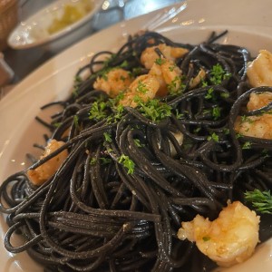 Pasta al olio con camarones