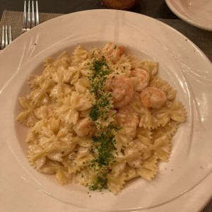 Pasta con Camarones a la Crema