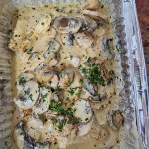 Pollo con champiñones 