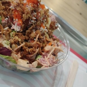 Bowl Crazy Oasis con base de Lechuga 
