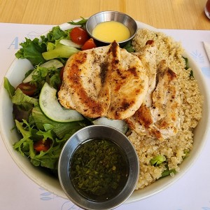 Churrasco de pollo con quinoa