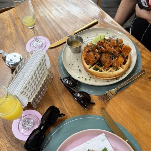 Waffle de pollo 