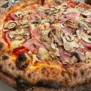 Proscuitto Funghi