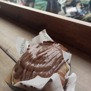 ROLLO E CANELA CON TOPPING - OVOMALTINA