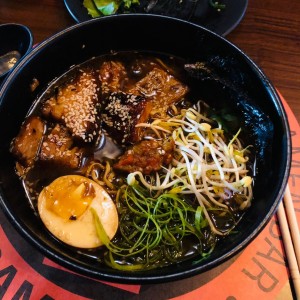 Ramen de costilla de cerdo ahumada