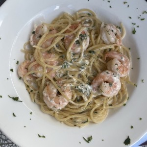 Pasta con camarones