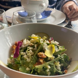 Ensalada rugula con Brie