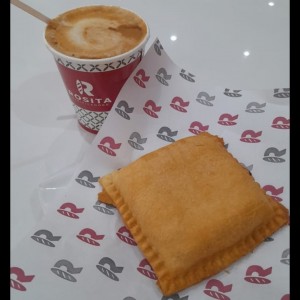 Pastelito de queso y marrón grande