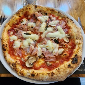 Cotto e funghi